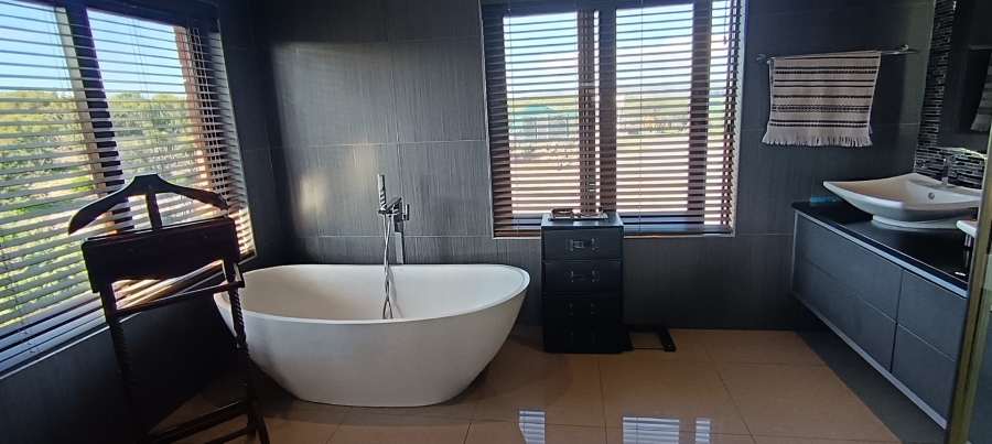 Commercial Property for Sale in Oudtshoorn Rural Western Cape